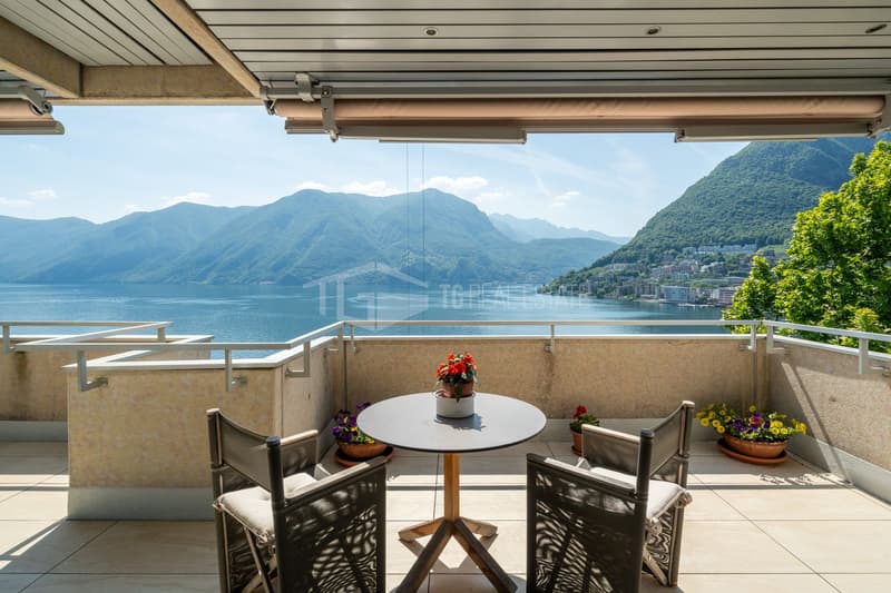ELEGANTE ATTICO AL 12° PIANO NEL CUORE DI LUGANO (2)