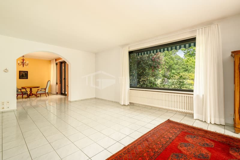 5,5-ZIMMER-HAUS MIT GARTEN, SCHWIMMBAD UND NEBENGEBÄUDE (8)