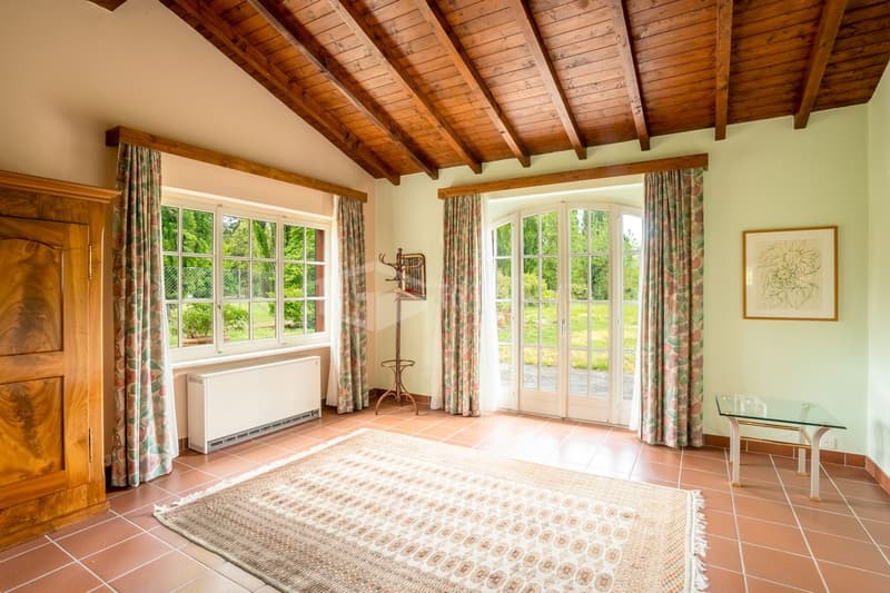 5,5-ZIMMER-HAUS MIT GARTEN, SCHWIMMBAD UND NEBENGEBÄUDE (11)