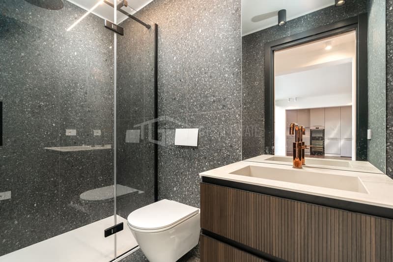 RESIDENZA CONTEMPORANEA CON TERRAZZA E PRIVACY (11)
