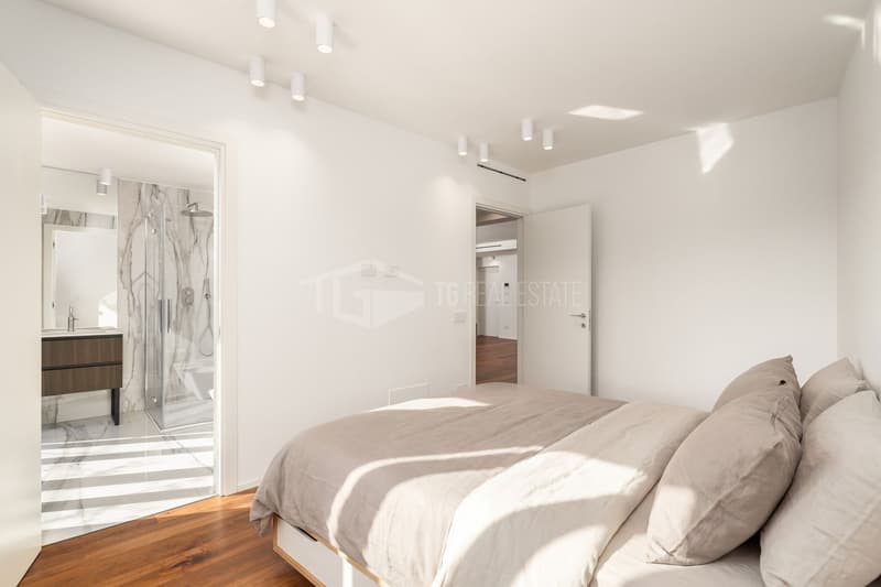 RESIDENZA CONTEMPORANEA CON TERRAZZA E PRIVACY (8)