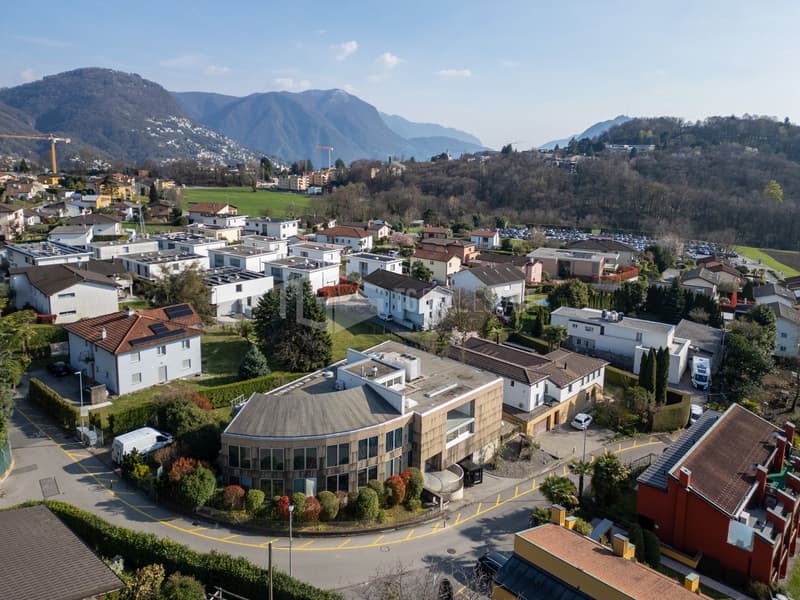 RESIDENZA CONTEMPORANEA CON TERRAZZA E PRIVACY (2)