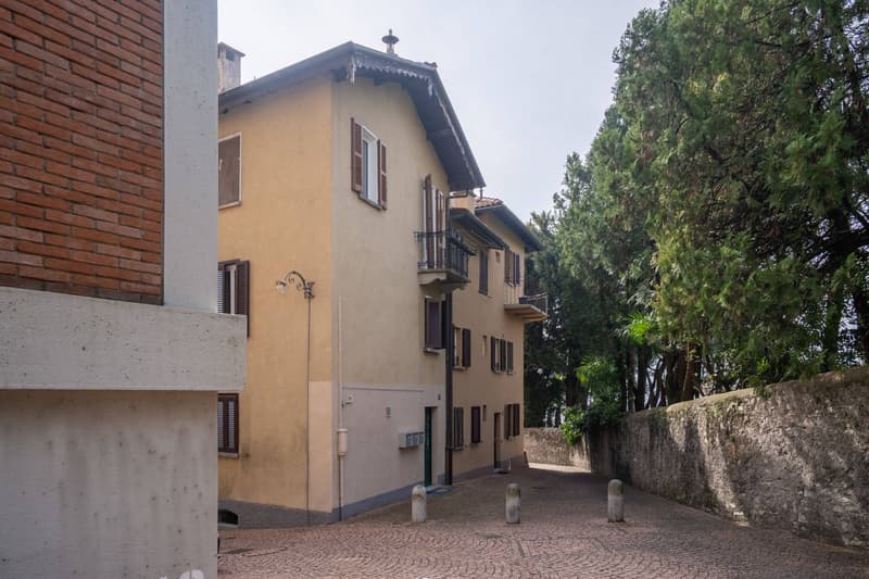 A DUE PASSI DAL LAGO E DAL CENTRO, APPARTAMENTO 2.5 AMMOBILIATO (7)