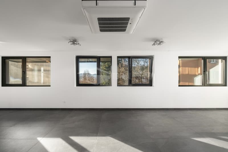 UFFICIO DI ALTO STANDING IN RESIDENZA CONTEMPORANEA (11)