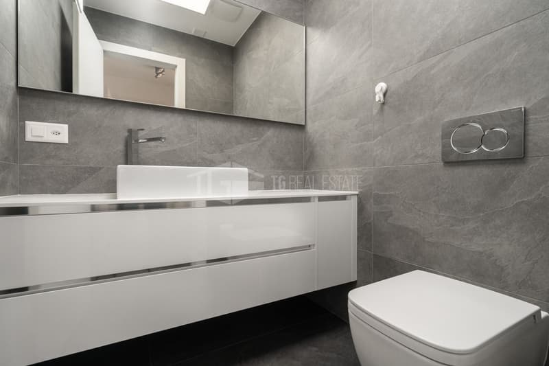 UFFICIO DI ALTO STANDING IN RESIDENZA CONTEMPORANEA (13)