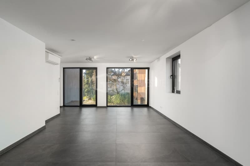 UFFICIO DI ALTO STANDING IN RESIDENZA CONTEMPORANEA (9)