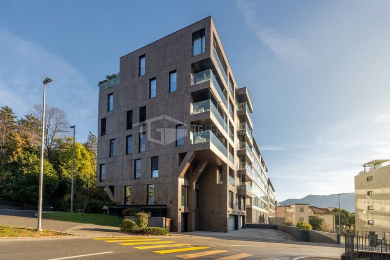 UFFICIO DI ALTO STANDING IN RESIDENZA CONTEMPORANEA (4)