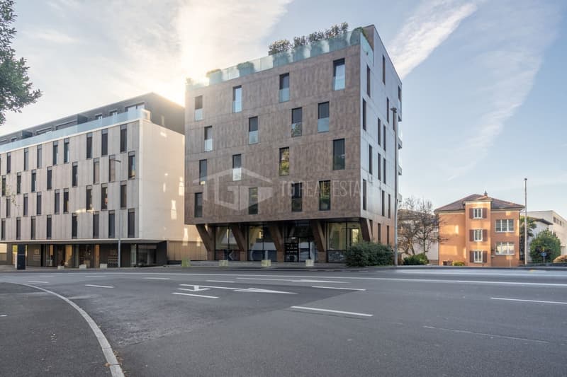 UFFICIO DI ALTO STANDING IN RESIDENZA CONTEMPORANEA (5)
