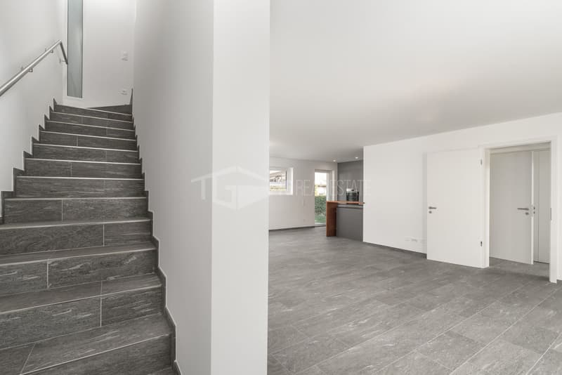 BEZAUBERNDE 5,5-ZIMMER-VILLA MIT GARTEN (10)