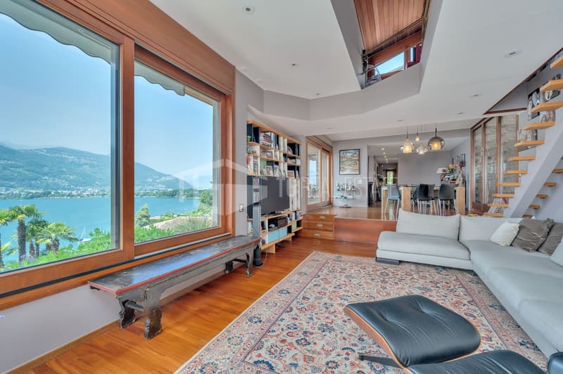 PRESTIGIOSA VILLA A MONTAGNOLA - VISTA LAGO, PISCINA INTERNA E DARSENA (10)