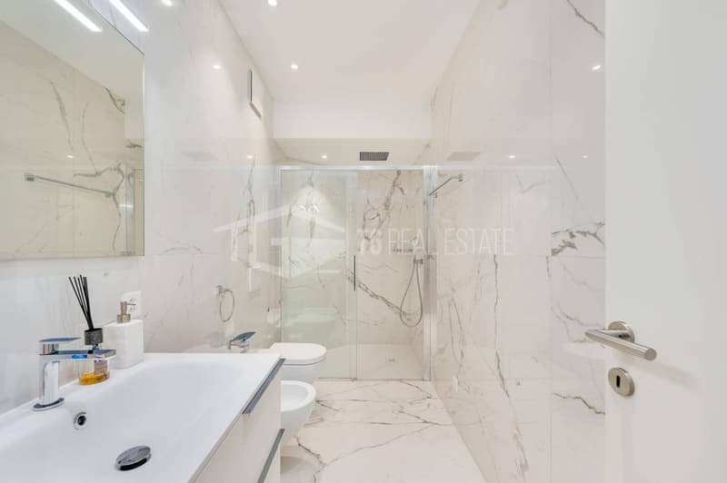 Eleganza Contemporanea con Vista Lago (13)