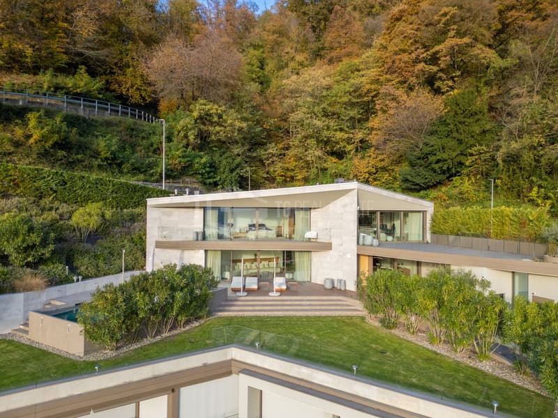 VILLA ESCLUSIVA CON VISTA PANORAMICA SUL LAGO DI LUGANO (1)