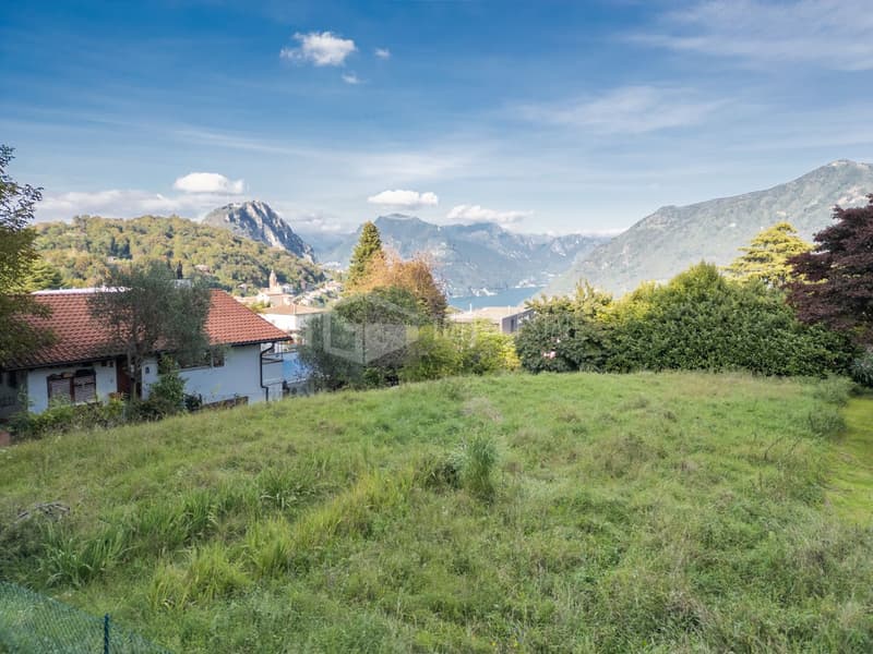 FLACHES BAULAND MIT TEILWEISEM SEEBLICK (1)