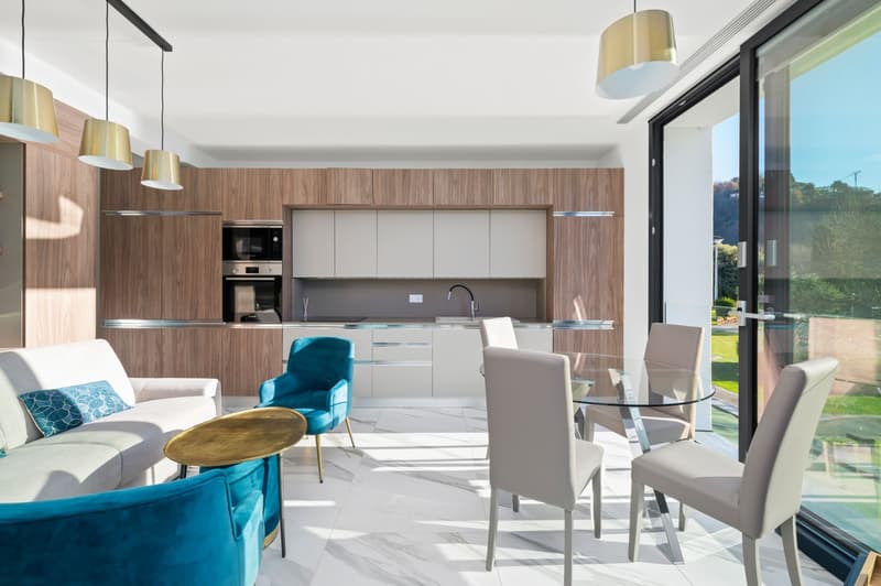 MODERNO APPARTAMENTO AMMOBILIATO CON VISTA LAGO (2)
