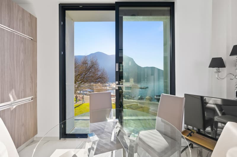 MODERNO APPARTAMENTO AMMOBILIATO CON VISTA LAGO (4)