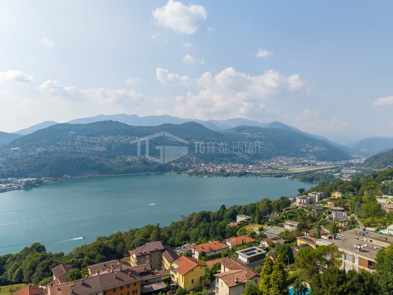 PRESTIGIOSO DUPLEX CON VISTA LAGO E PISCINA (1)