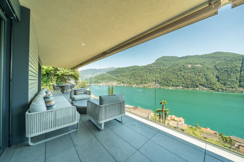 ELEGANTE APPARTAMENTO DI 4 LOCALI CON GIARDINO E VISTA LAGO (1)
