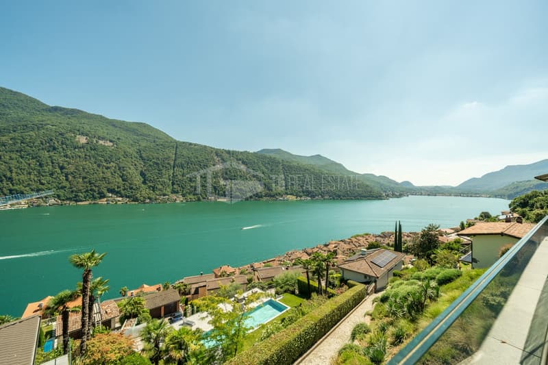 ELEGANTE APPARTAMENTO DI 4 LOCALI CON GIARDINO E VISTA LAGO (17)