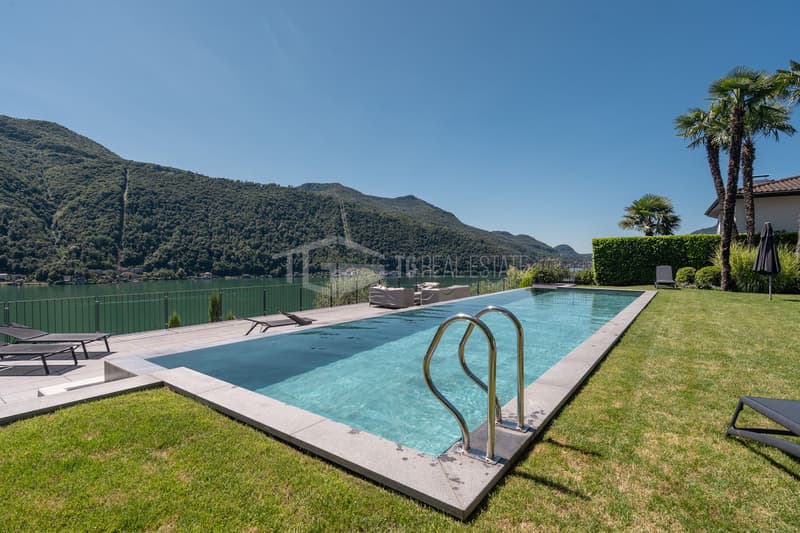 ELEGANTE APPARTAMENTO DI 4 LOCALI CON GIARDINO E VISTA LAGO (18)