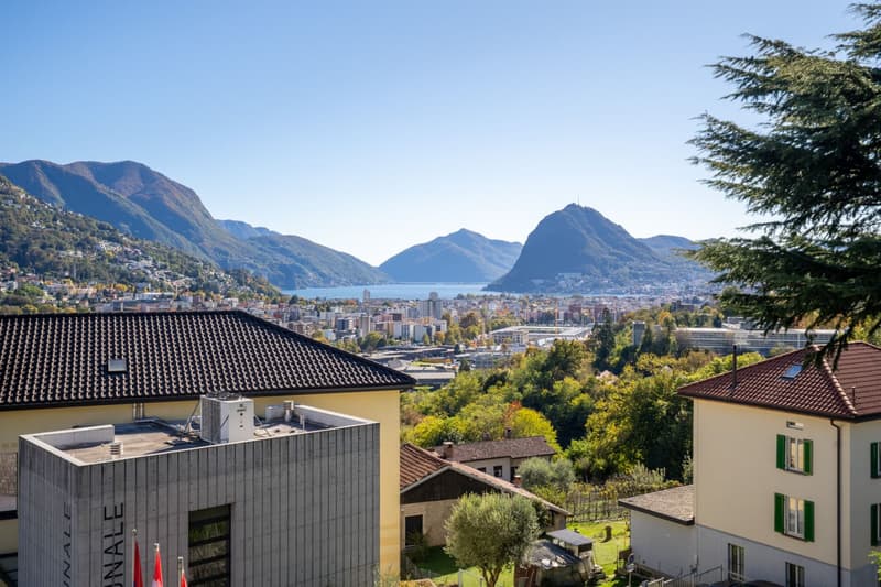 MEDITERRANE DOPPELHAUSHÄLFTE IN WOHNLAGE MIT SEEBLICK (5)