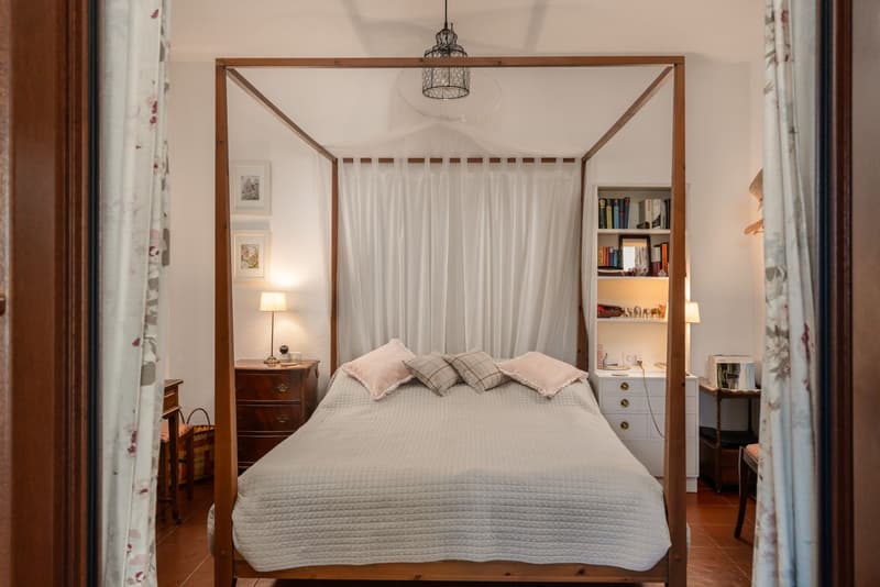 MEDITERRANE DOPPELHAUSHÄLFTE IN WOHNLAGE MIT SEEBLICK (9)