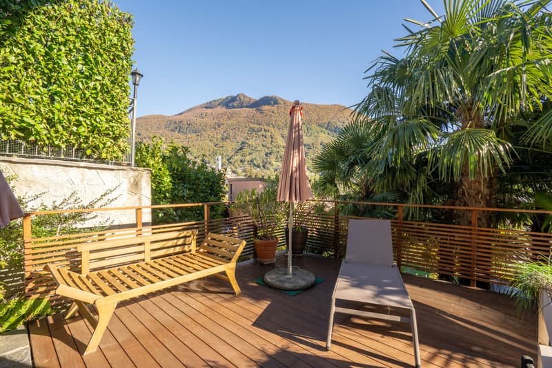 MEDITERRANE DOPPELHAUSHÄLFTE IN WOHNLAGE MIT SEEBLICK (10)
