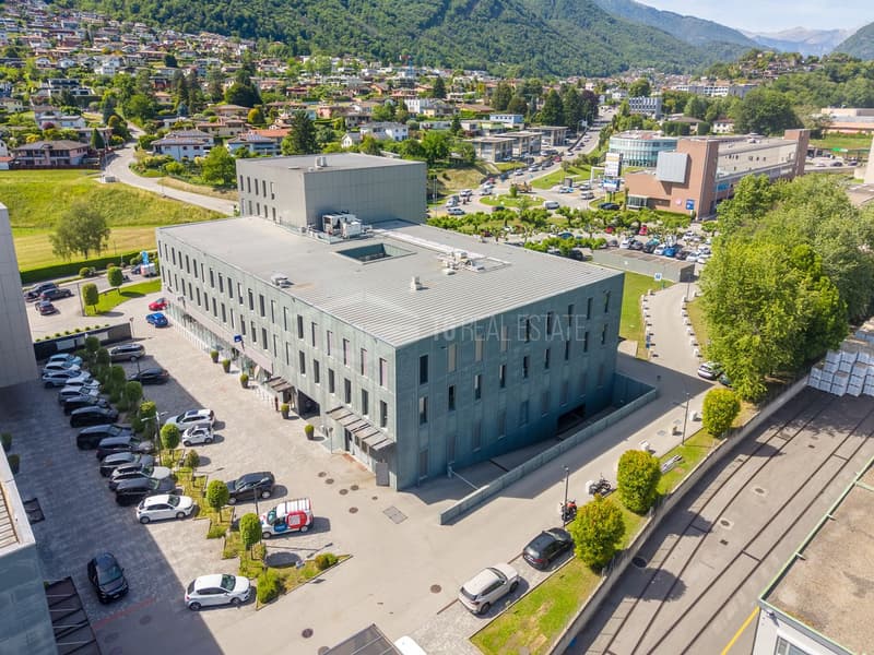 MODERNES BÜRO IN MANNO (13)