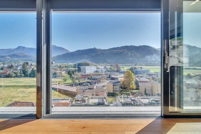 MODERNE VILLA MIT PANORAMABLICK UND EINER SEPARATEN WOHNUNG (13)