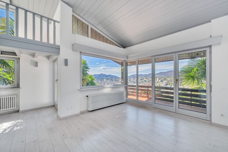 EXKLUSIVE 5,5-ZIMMER-VILLA MIT SEEBLICK UND POOL (14)