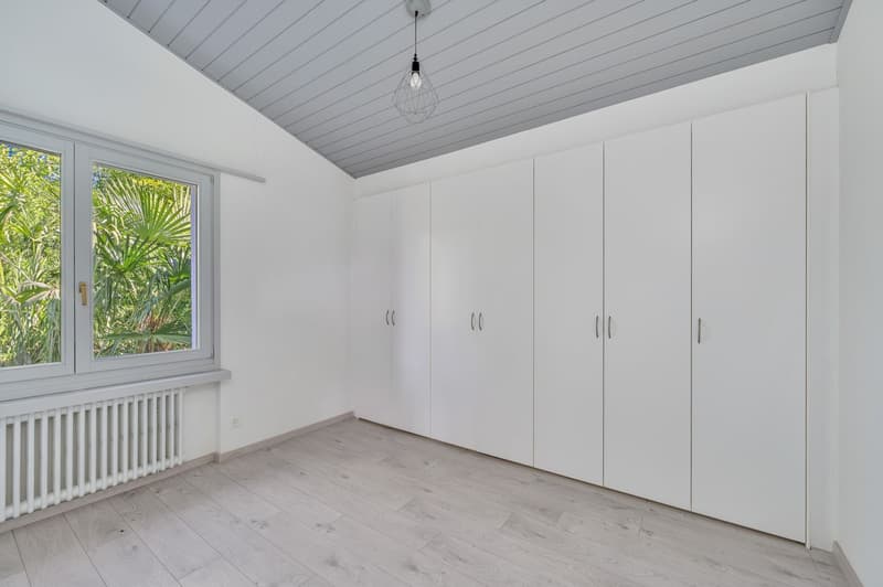 EXKLUSIVE 5,5-ZIMMER-VILLA MIT SEEBLICK UND POOL (4)