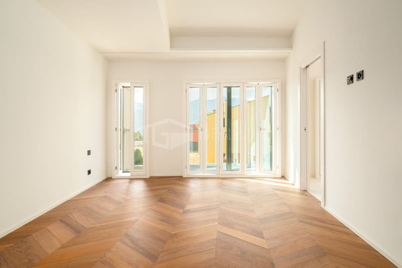 NEUE WOHNUNG IN RUHIGER UMGEBUNG (6)