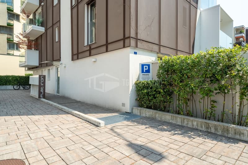 MODERNO BILOCALE IN CENTRO LUGANO (18)