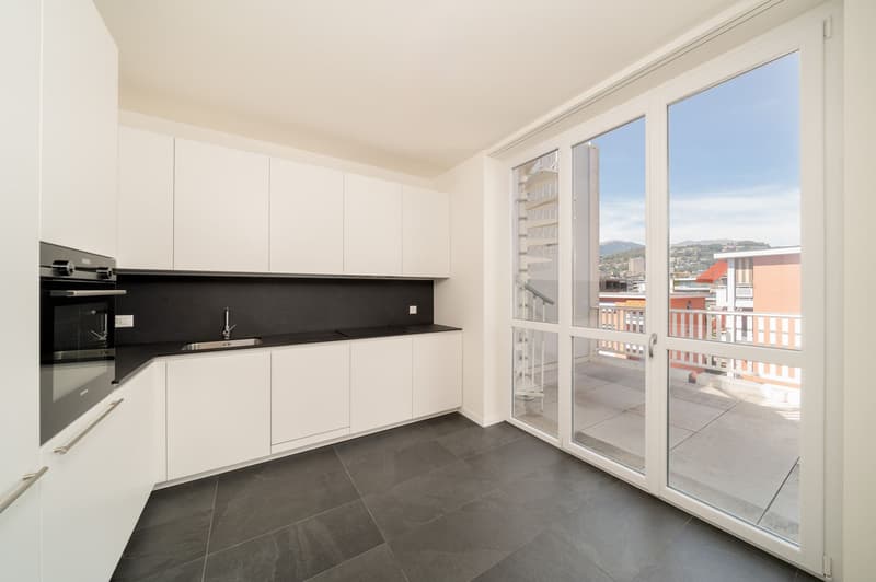 BELLISSIMO DUPLEX IN POSIZIONE STRATEGICA (7)