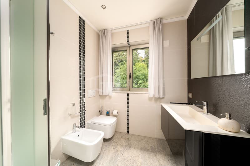 5,5-ZIMMER-PENTHOUSE MIT HERRLICHEM SEEBLICK (16)