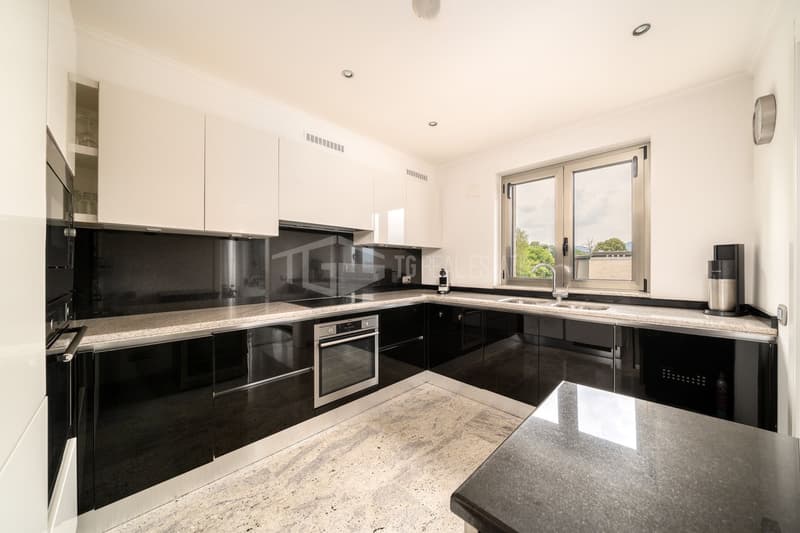 5,5-ZIMMER-PENTHOUSE MIT HERRLICHEM SEEBLICK (8)