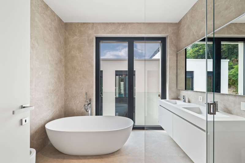 PRESTIGETRÄCHTIGES DESIGNER-PENTHOUSE MIT TERRASSE MIT SEEBLICK (Copy) (12)