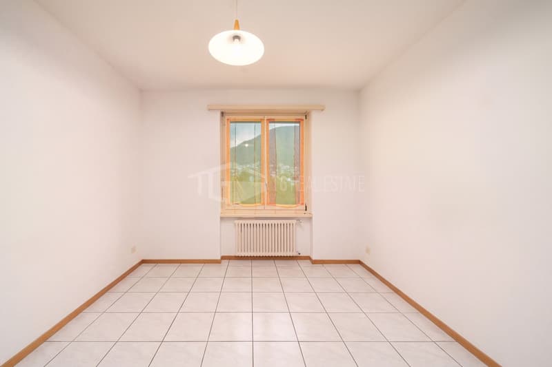 LUMINOSO 2.5 LOCALI (1)