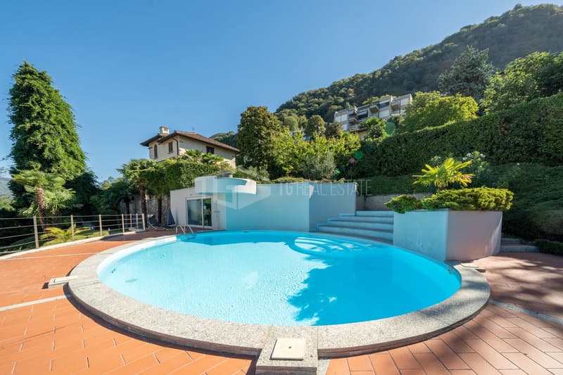 DUPLEX MIT GARTEN UND PANORAMABLICK AUF DEN SEE (25)