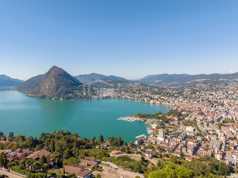 DUPLEX MIT GARTEN UND PANORAMABLICK AUF DEN SEE (30)