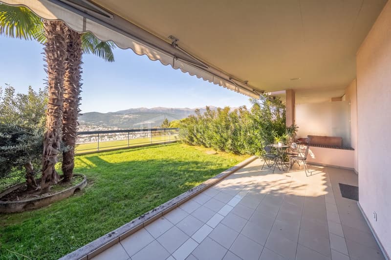 DUPLEX MIT GARTEN UND PANORAMABLICK AUF DEN SEE (24)