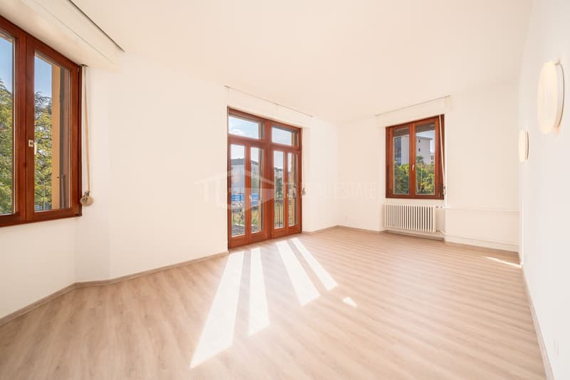5 LOCALI SPAZIOSO E LUMINOSO VICINO AL CENTRO (5)
