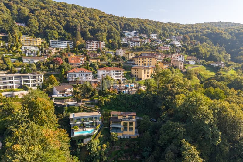 MODERNO APPARTAMENTO DI 3.5 LOCALI CON VISTA LAGO (19)