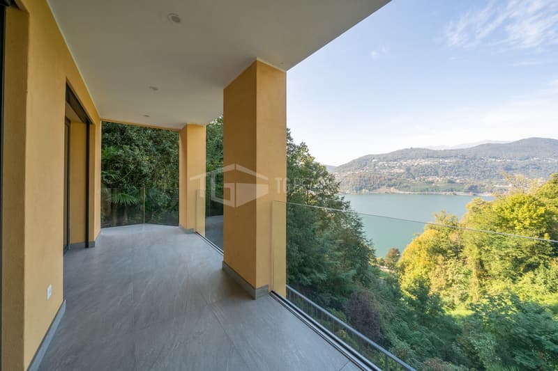 MODERNO APPARTAMENTO DI 3.5 LOCALI CON VISTA LAGO (16)