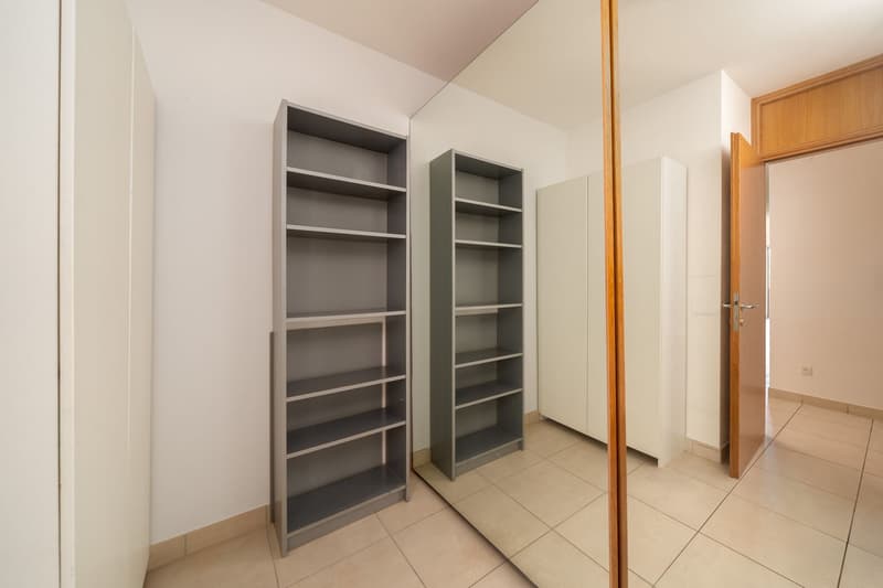 HELLES 3,5-ZIMMER-APARTMENT MIT BLICK AUF DEN SEE IN PARADISO (11)