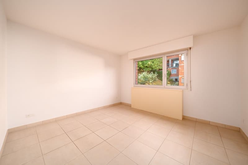 HELLES 3,5-ZIMMER-APARTMENT MIT BLICK AUF DEN SEE IN PARADISO (8)
