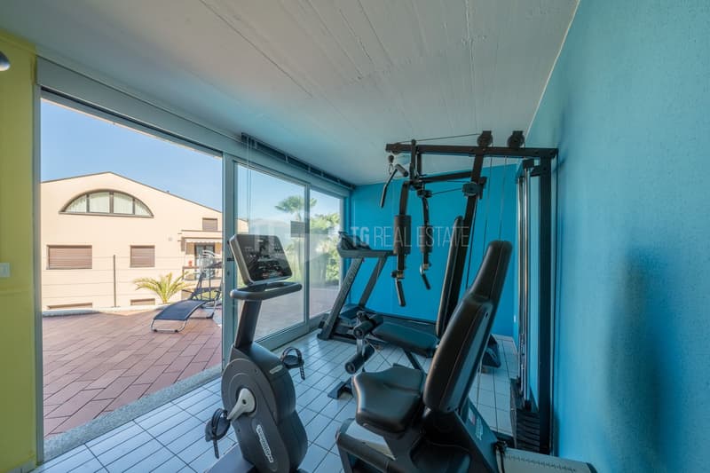 DUPLEX MIT GARTEN UND PANORAMABLICK AUF DEN SEE (28)
