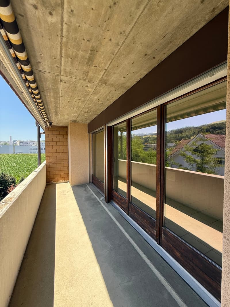 Charmant appartement 2.5 pièces dans un quartier résidentiel préféré à Freienbach (6)