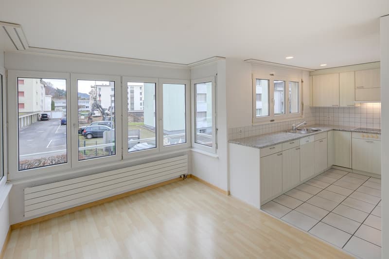 Sold / 2.5-room apartment, small - fine - with center proximity / Sold (2)