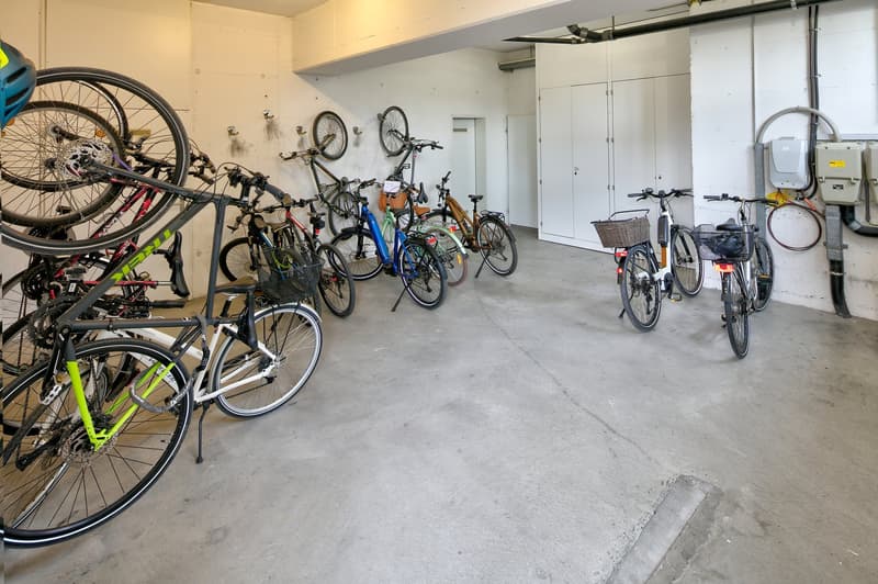Sold / 2.5-room apartment, small - fine - with center proximity / Sold (10)