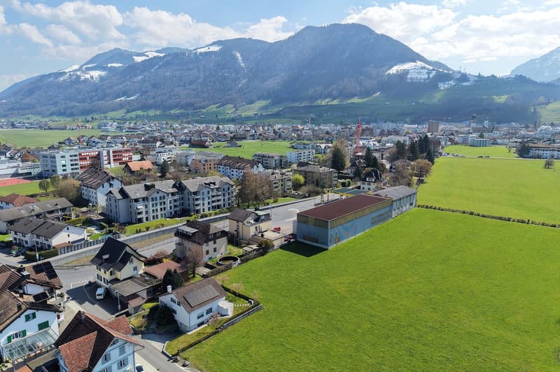 Land with great potential – near train station, in the green with a far-reaching view (12)